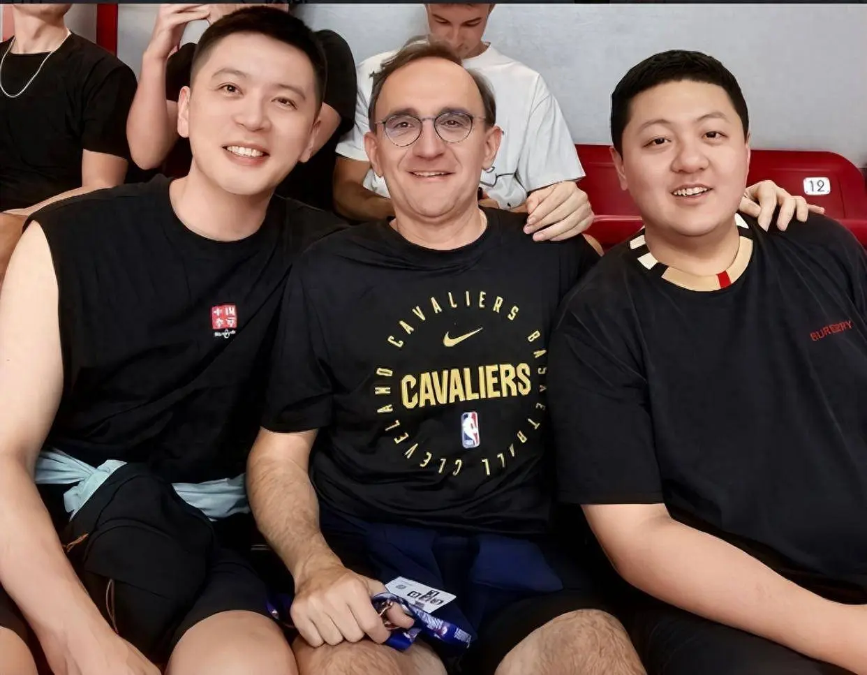 锋线应该包, AA, entit 锋线应该包, AA, entit